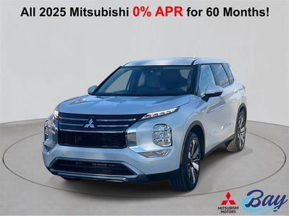 New 2025 Mitsubishi Outlander SE