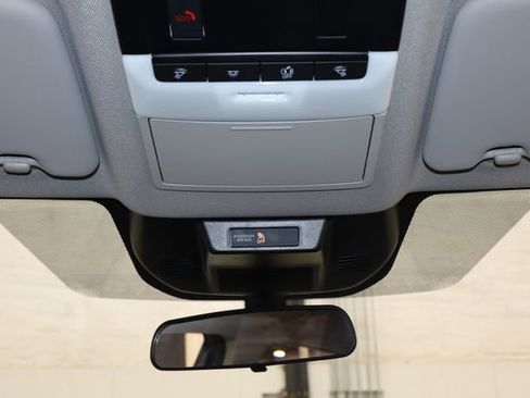 Used 2024 Nissan Rogue SV image 28