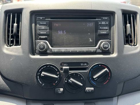 Used 2019 Nissan NV200 S image 17