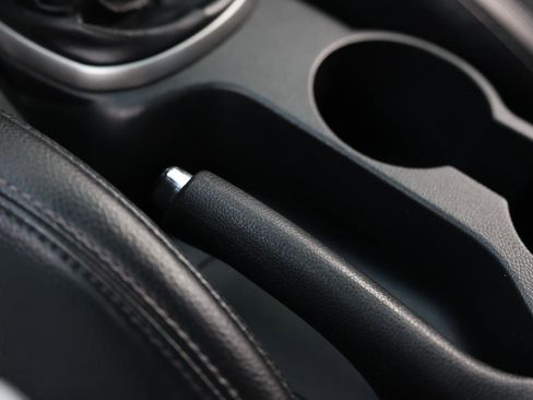 Used 2012 Hyundai Veloster 3DR COUPE w/ Style Pkg image 39