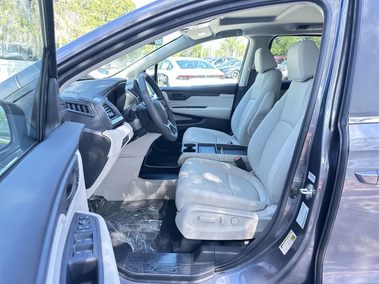 New 2026 Honda Odyssey Elite image 2