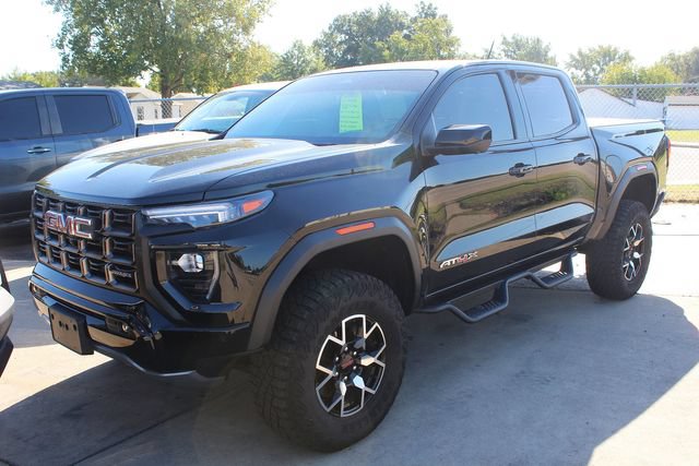 Used 2024 GMC Canyon AT4X AWD/4WD image 13