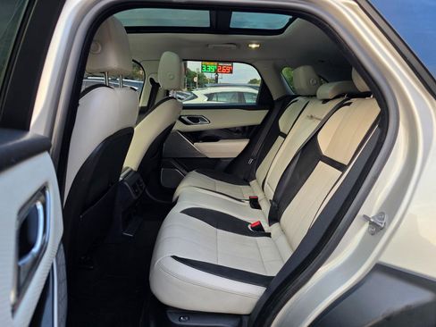 Used 2018 Land Rover Range Rover Velar R-Dynamic SE AWD/4WD image 11