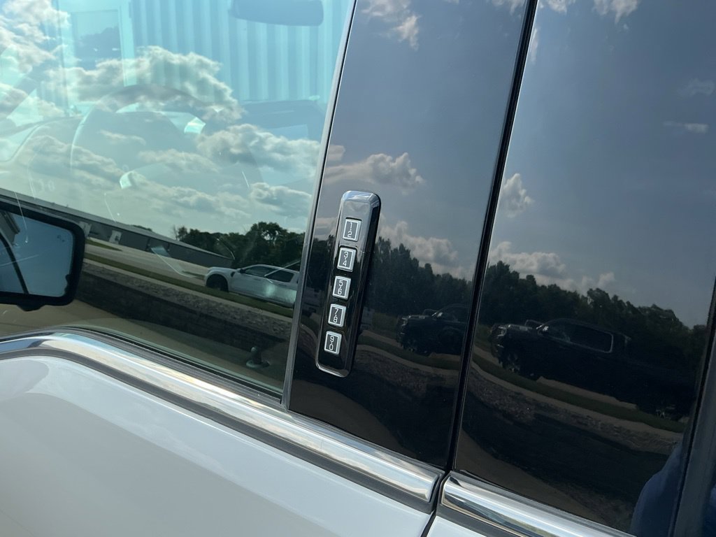 Used 2021 Ford F150 King Ranch w/ Equipment Group 601A High AWD/4WD image 7