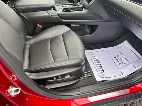 Used 2024 Cadillac XT6 Premium Luxury image 32