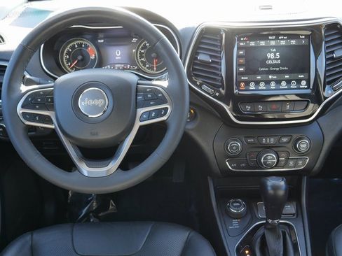 Used 2021 Jeep Cherokee Limited image 16