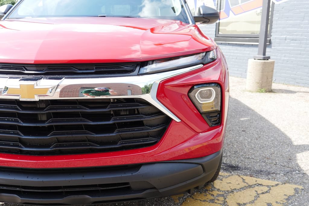 New 2026 Chevrolet TrailBlazer LS w/ LS Convenience Package FWD image 3
