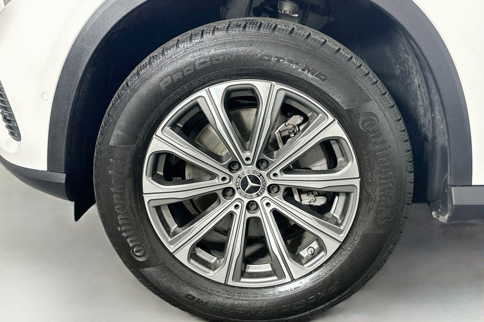 Used 2025 Mercedes-Benz GLC 300 image 11