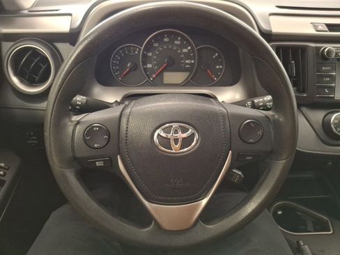 Used 2016 Toyota RAV4 LE image 17