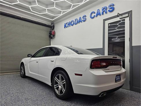 Used 2014 Dodge Charger R/T RWD image 3