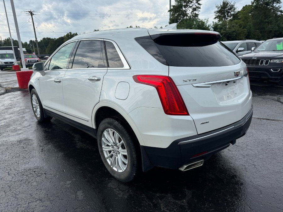 Used 2019 Cadillac XT5 AWD image 3