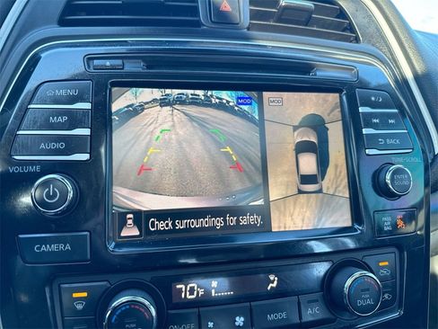 Used 2020 Nissan Maxima Platinum image 16