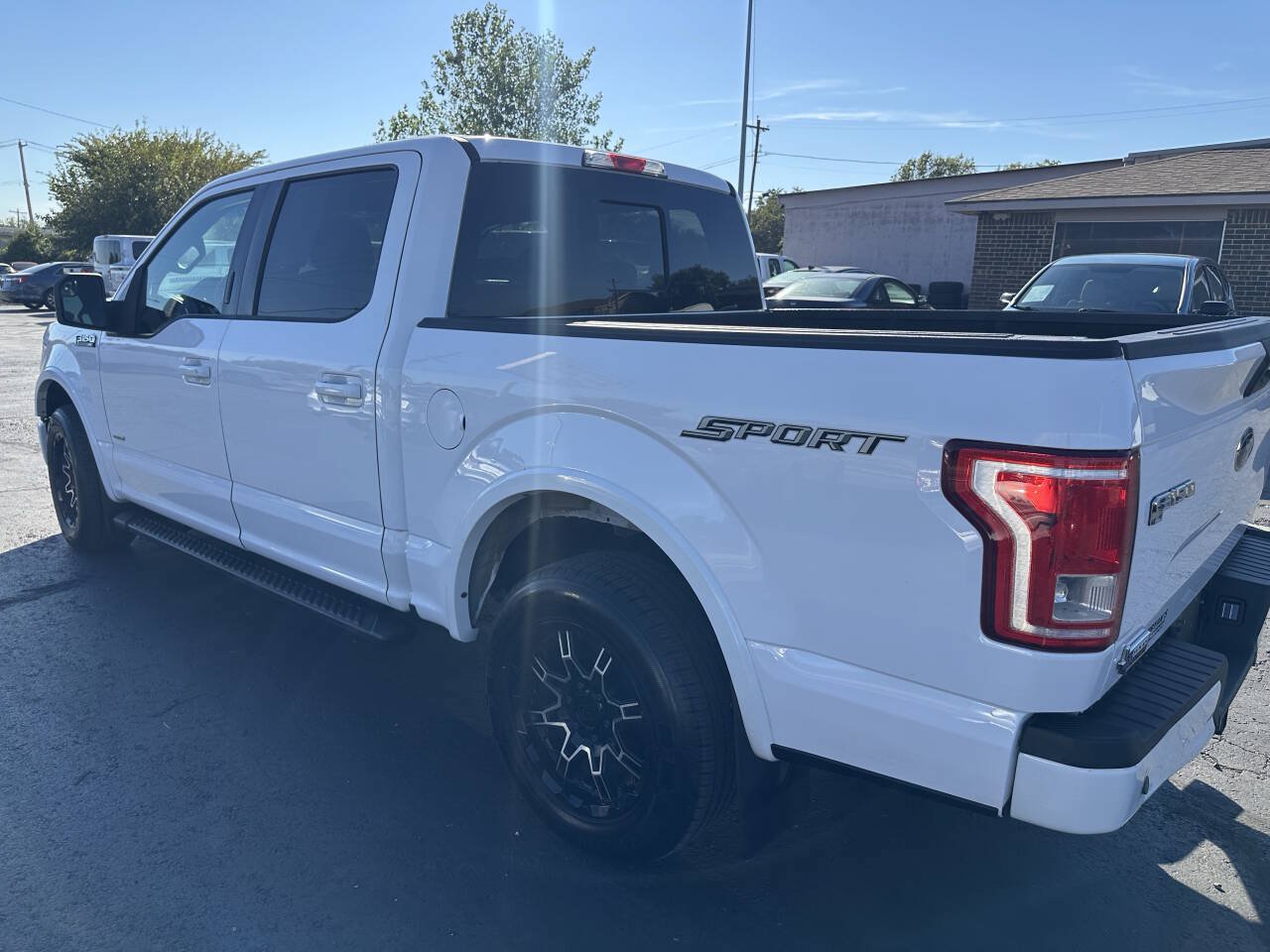 Used 2015 Ford F150 XLT w/ Equipment Group 302A Luxury RWD image 13