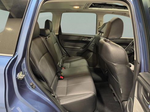 Used 2018 Subaru Forester 2.5i Touring image 11