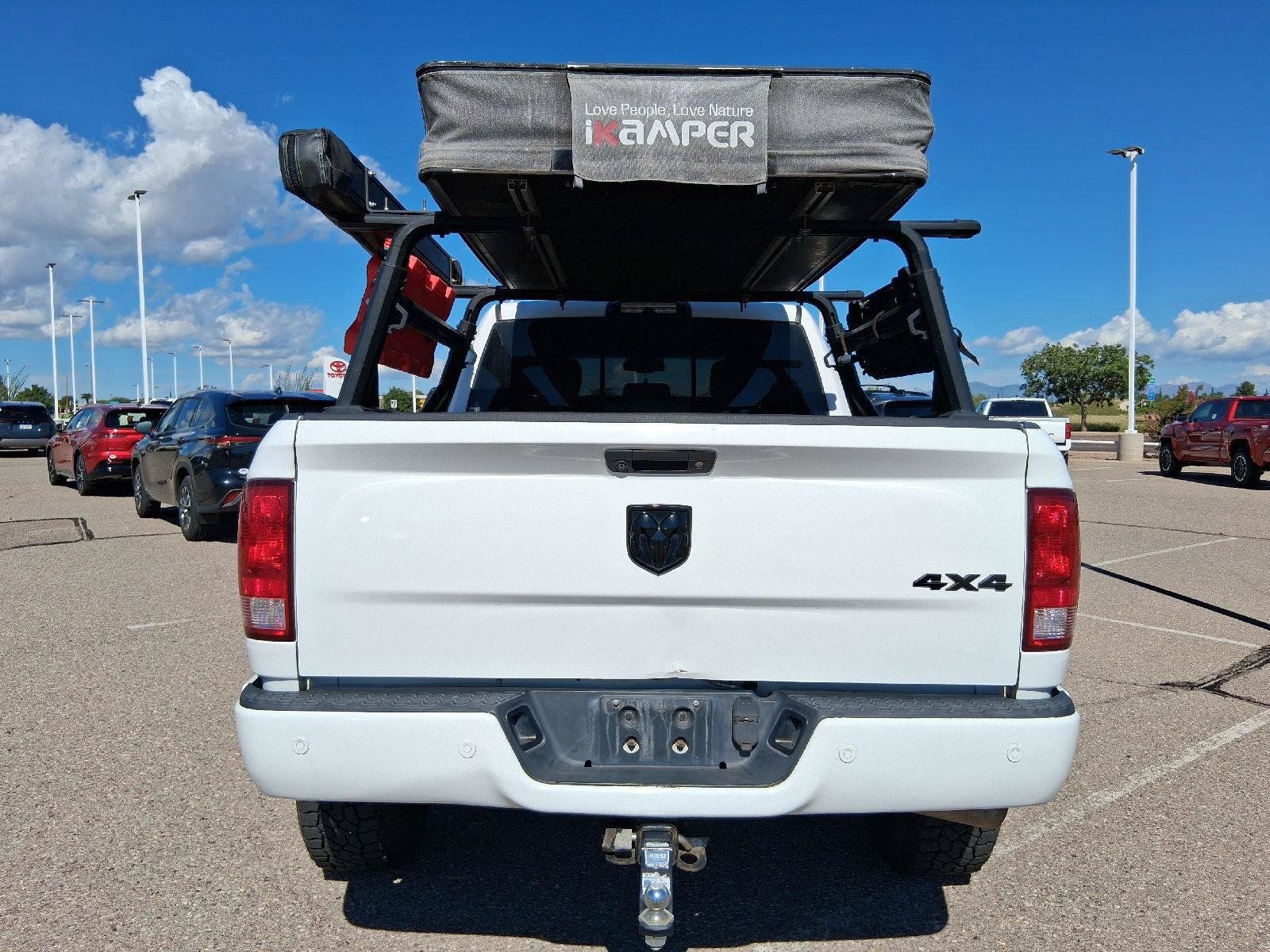 Used 2018 RAM 2500 Big Horn w/ Sport Appearance Group AWD/4WD image 4