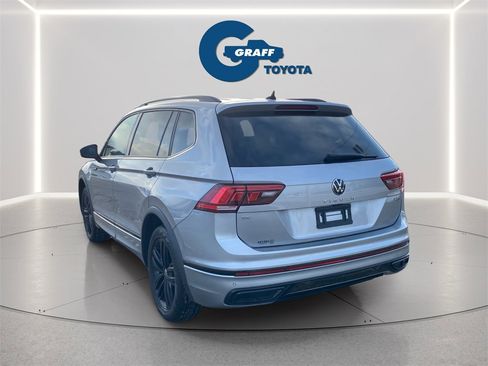 Used 2022 Volkswagen Tiguan SE R-Line image 13