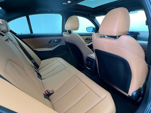 Certified 2025 BMW 330i Sedan image 8