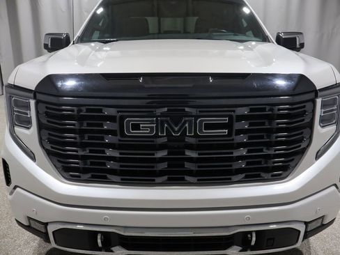 Used 2023 GMC Sierra 1500 Denali Ultimate image 7