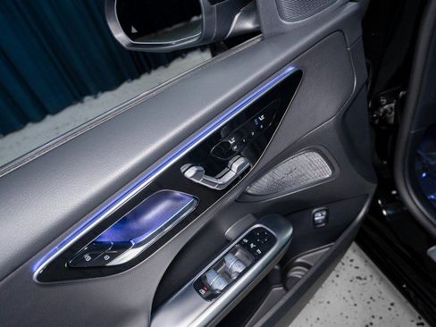 Certified 2025 Mercedes-Benz C 300 Sedan image 11