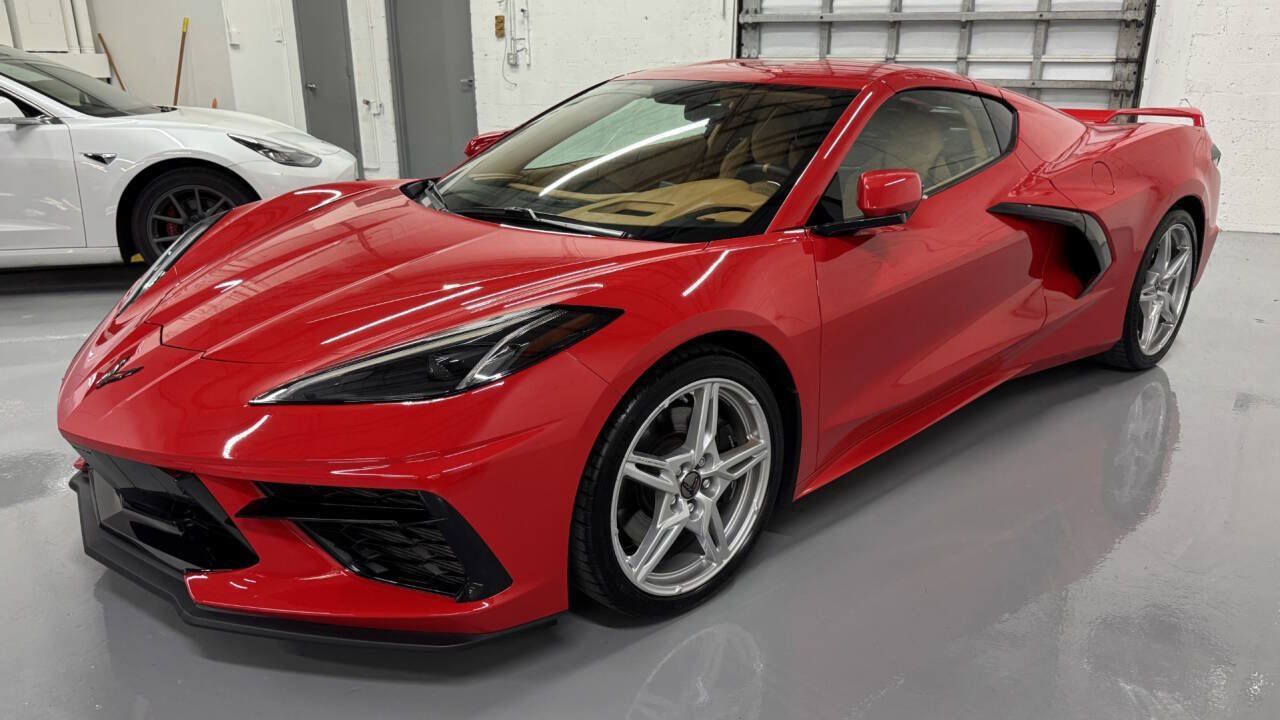 Used 2020 Chevrolet Corvette Stingray Premium Cpe w/ 3LT Preferred Equipment Group RWD image 29