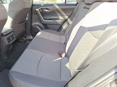 Used 2021 Toyota RAV4 XLE image 32