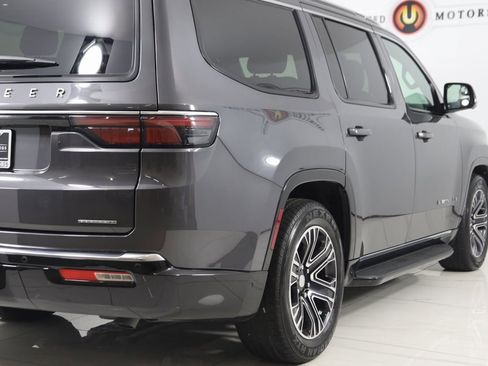 Used 2023 Jeep Grand Cherokee Laredo X image 56