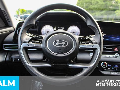 Used 2024 Hyundai Elantra SEL FWD image 23