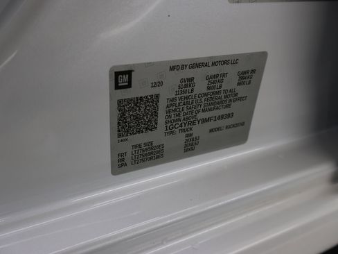 Used 2021 Chevrolet Silverado 2500 High Country w/ Z71 Off-Road Package image 66