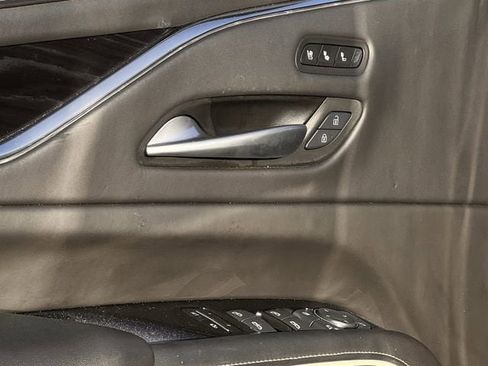 Certified 2024 Cadillac Escalade ESV V image 21