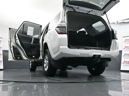 Used 2021 Toyota 4Runner SR5 image 46