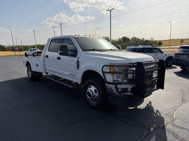 Used 2017 Ford F350 XLT w/ XLT Value Package AWD/4WD image 3