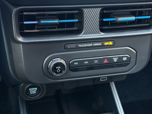 New 2026 Ford Maverick Lobo image 18