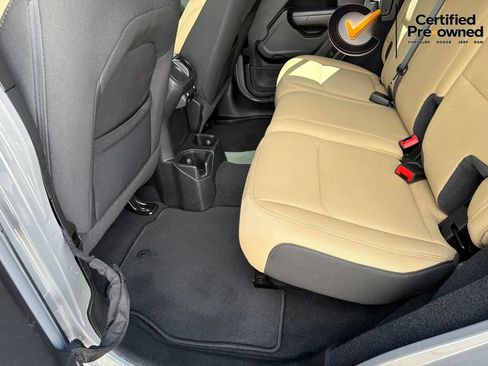 Used 2022 Jeep Wrangler Unlimited Sport AWD/4WD image 38
