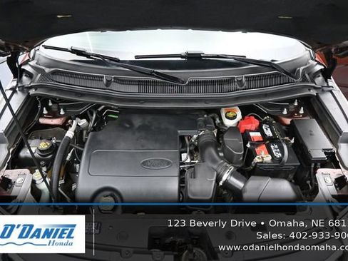 Used 2016 Ford Explorer XLT w/ Equipment Group 202A AWD/4WD image 48