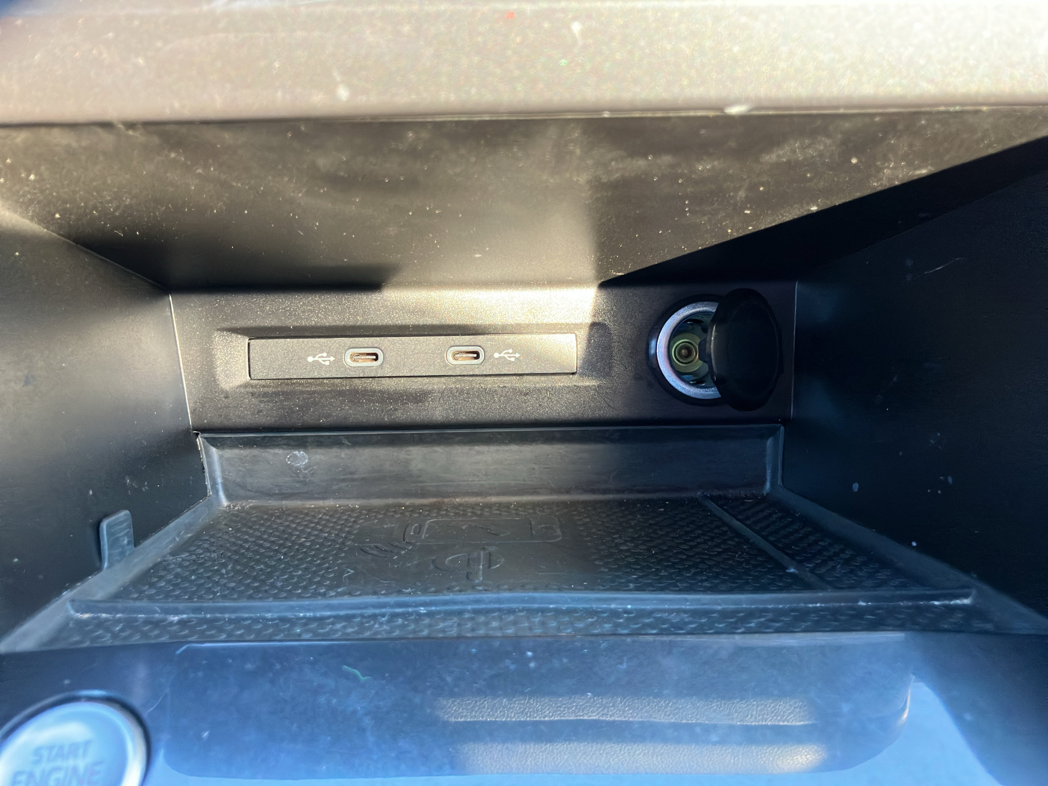 Used 2023 Volkswagen Tiguan SE R-Line FWD image 19