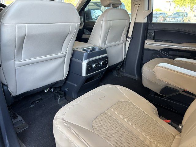Used 2022 Ford Expedition Limited AWD/4WD image 12