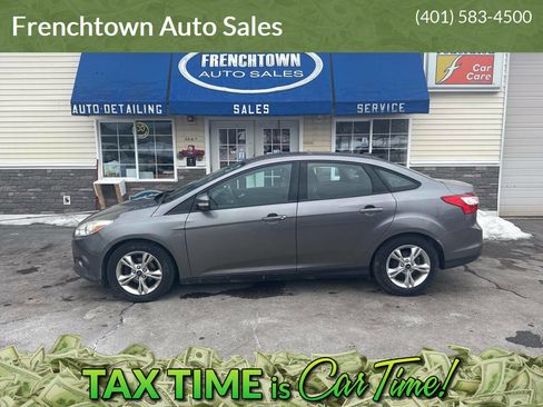 Used 2014 Ford Focus SE image 1