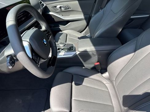 Used 2025 BMW 330i xDrive Sedan AWD/4WD image 17