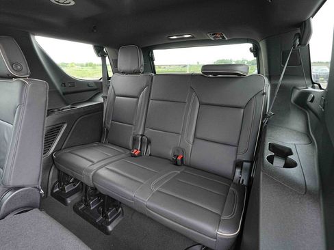 Used 2024 GMC Yukon SLT AWD/4WD image 22