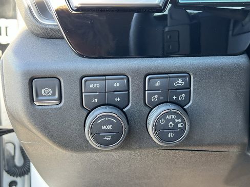 Used 2025 Chevrolet Silverado 1500 RST image 16