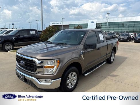 Used 2022 Ford F150 XLT w/ Trailer Tow Package RWD image 1