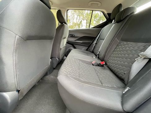 Used 2022 Nissan Kicks S image 24