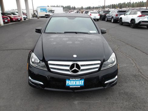 Used 2013 Mercedes-Benz C 250 Sport image 8