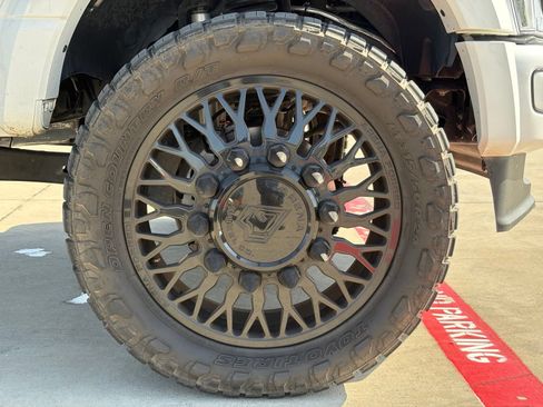 Used 2026 Ford F450 Platinum w/ Platinum Plus Package AWD/4WD image 9