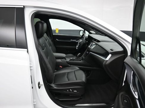Used 2024 Cadillac XT5 Premium Luxury image 41