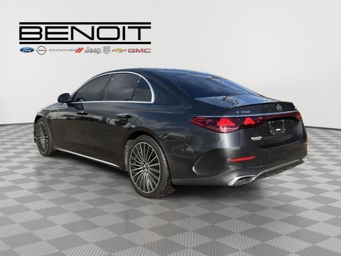 Used 2024 Mercedes-Benz E 350 4MATIC Sedan image 7