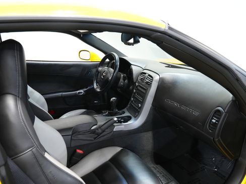 Used 2007 Chevrolet Corvette Z06 w/ Preferred Equipment Group image 31