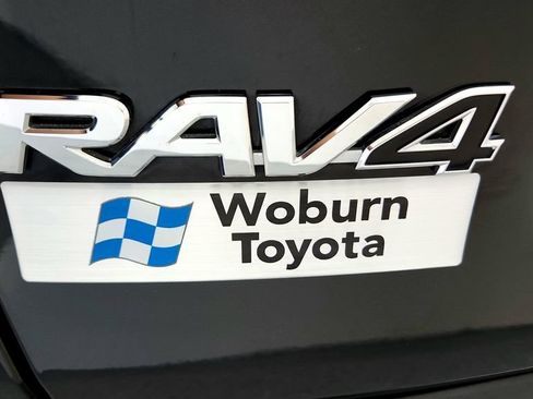 Used 2025 Toyota RAV4 XLE AWD/4WD image 13