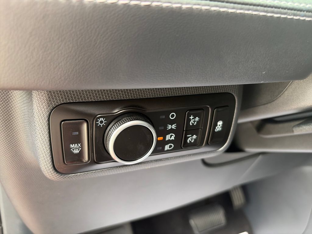 Used 2024 Ford Mustang Mach-E Select AWD/4WD image 17