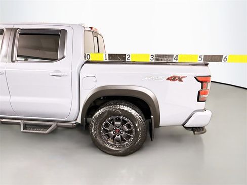 Used 2022 Nissan Frontier PRO-4X w/ Pro-4X Premium Package image 31